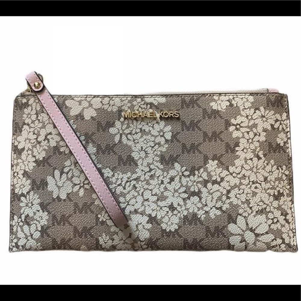 Michael Kors Jetset Wristlet clutch